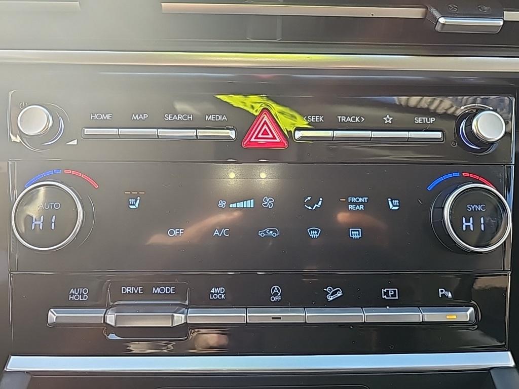 used 2025 Hyundai Santa Fe car, priced at $31,833