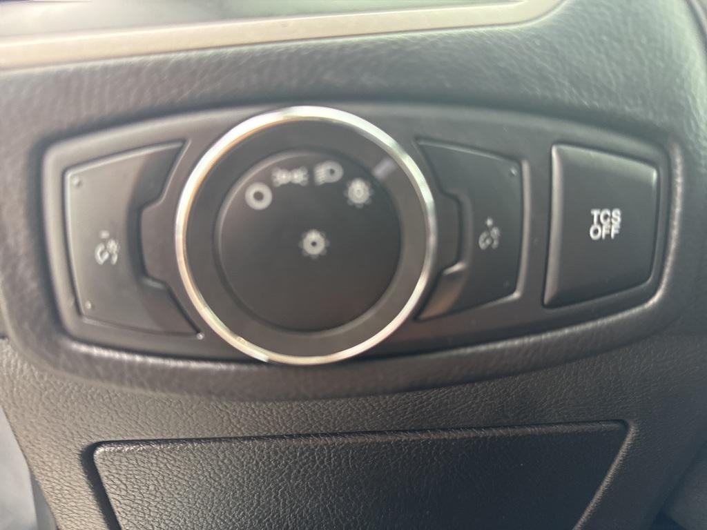 used 2023 Ford Edge car, priced at $21,977