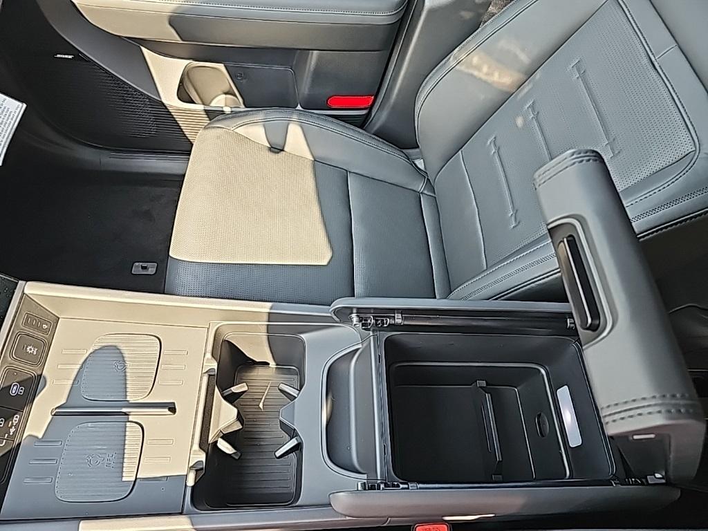 new 2025 Hyundai Santa Fe car, priced at $50,990