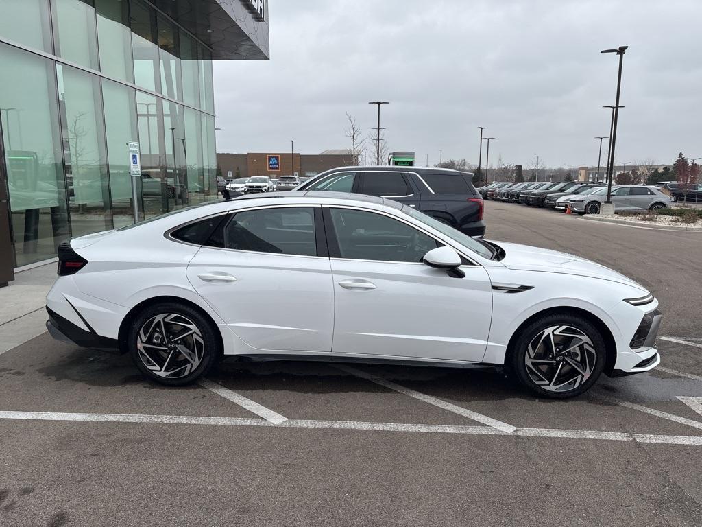 new 2025 Hyundai Sonata car, priced at $32,970