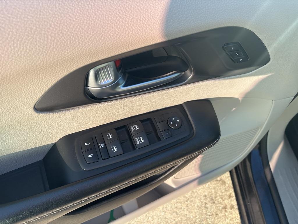 used 2022 Chrysler Pacifica car, priced at $22,899