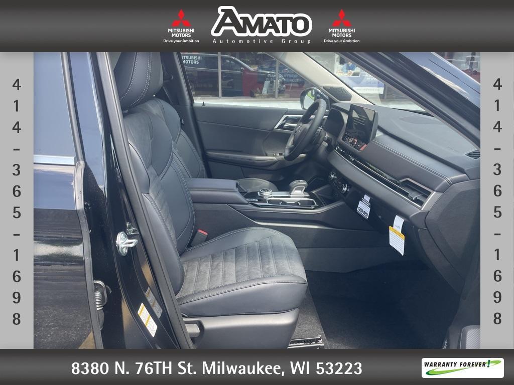 new 2025 Mitsubishi Outlander car, priced at $39,690