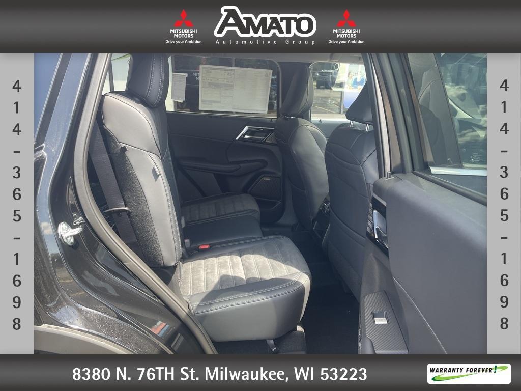 new 2025 Mitsubishi Outlander car, priced at $39,690