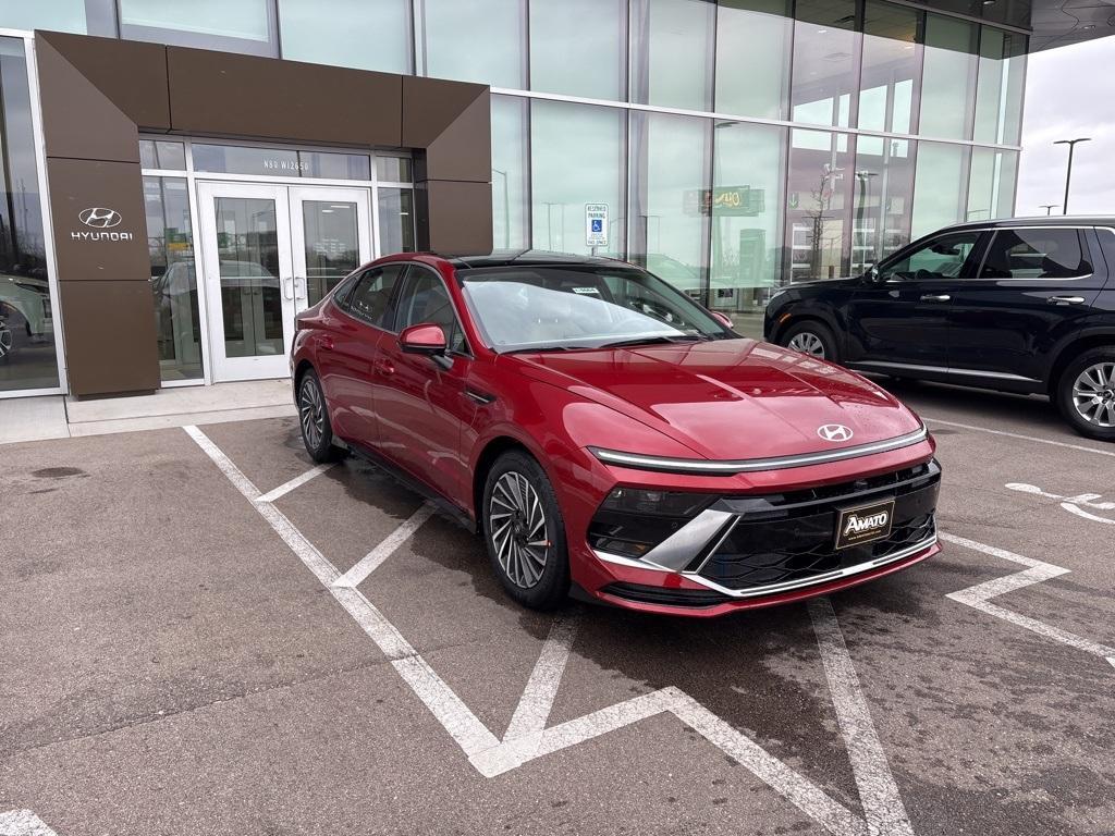 new 2025 Hyundai Sonata Hybrid car, priced at $39,280