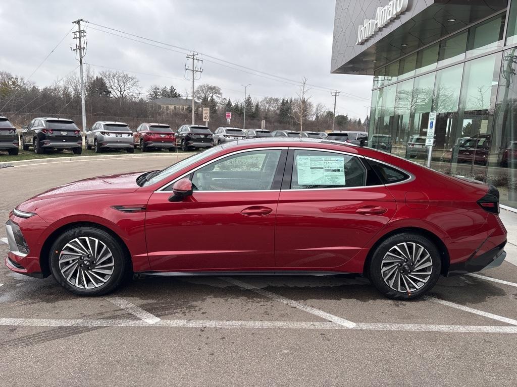 new 2025 Hyundai Sonata Hybrid car, priced at $39,280