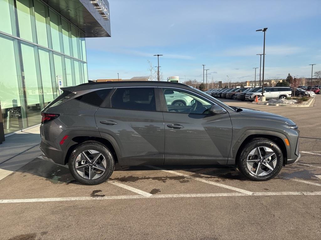 new 2025 Hyundai Tucson car, priced at $33,570