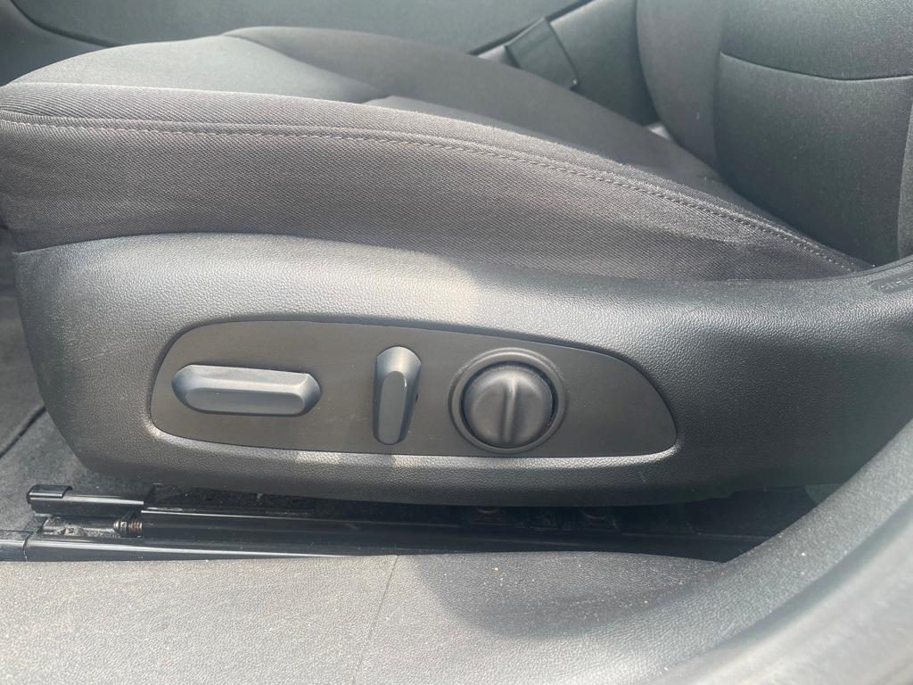 used 2023 Chevrolet Malibu car, priced at $17,998