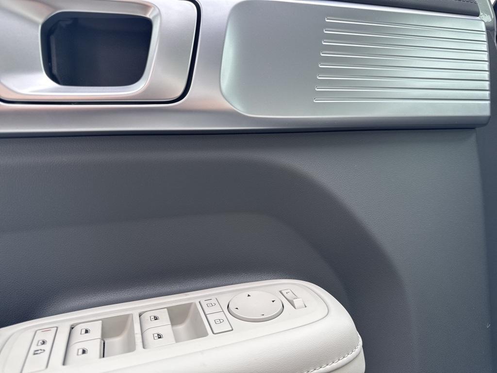 new 2025 Hyundai Santa Fe car, priced at $39,759
