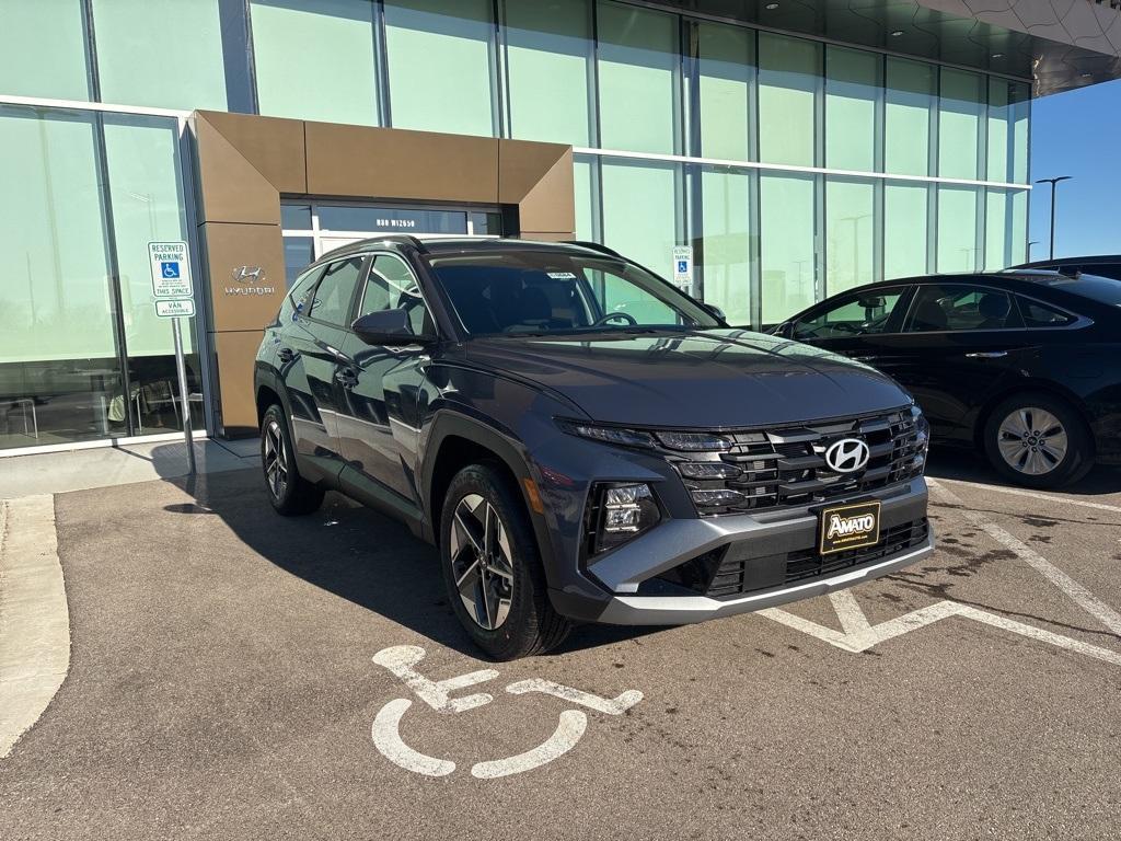 new 2025 Hyundai Tucson car, priced at $33,570