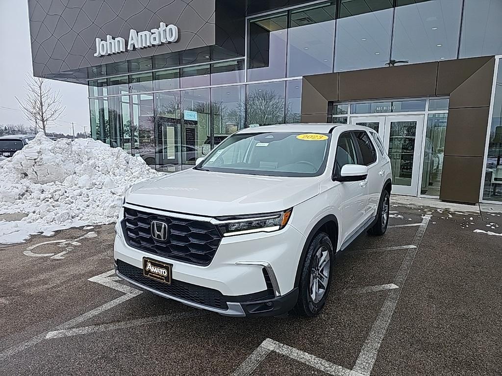 used 2023 Honda Pilot car, priced at $37,988