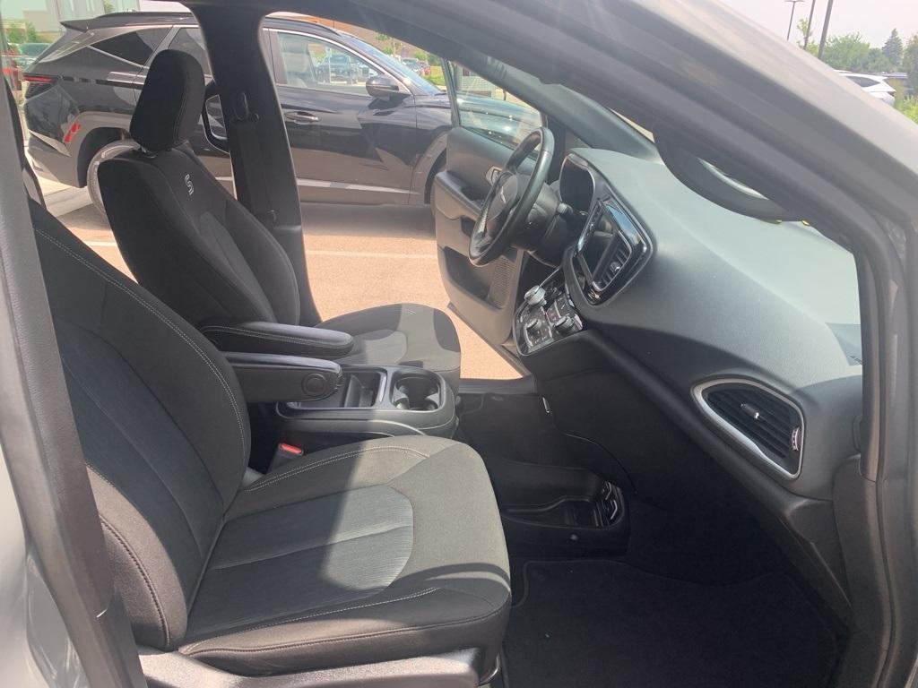 used 2020 Chrysler Pacifica car, priced at $17,995