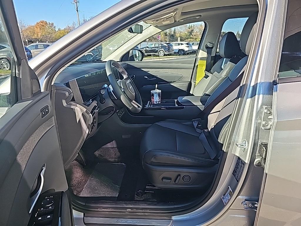 new 2026 Hyundai TUCSON Hybrid car, priced at $40,649