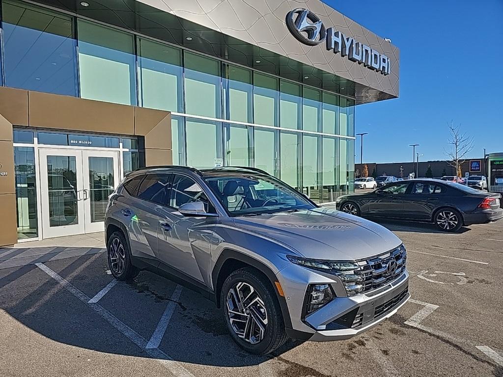 new 2026 Hyundai TUCSON Hybrid car, priced at $40,649