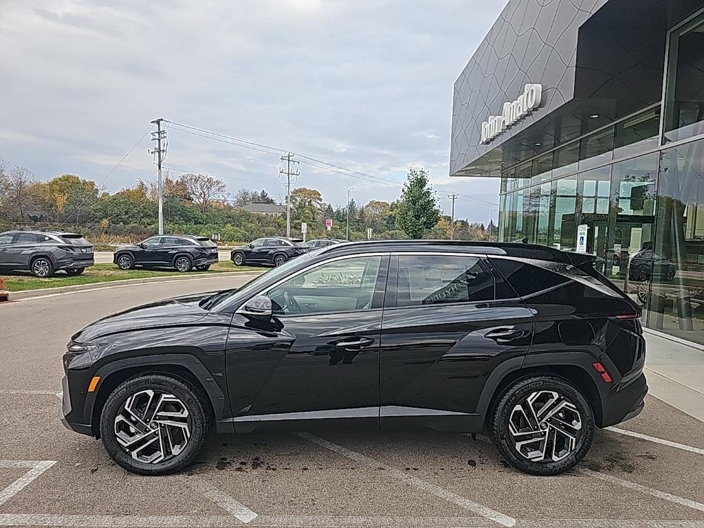 new 2025 Hyundai TUCSON Hybrid car, priced at $41,244