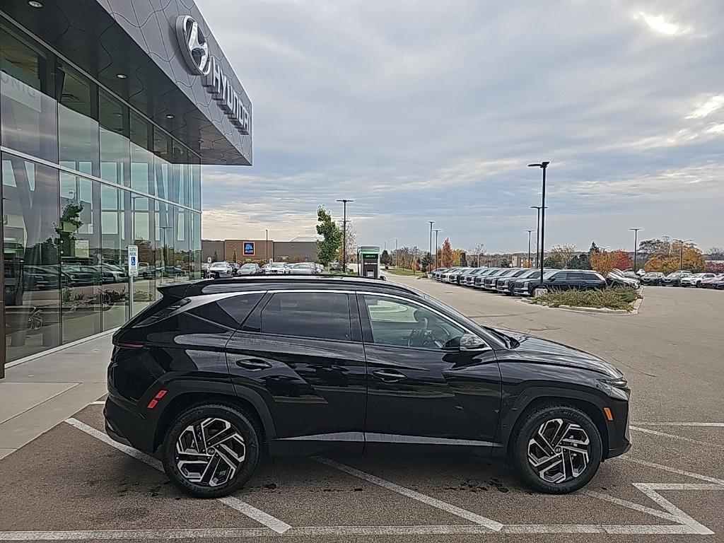 new 2025 Hyundai TUCSON Hybrid car, priced at $41,244