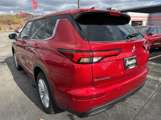 new 2024 Mitsubishi Outlander car, priced at $32,955