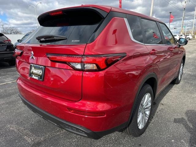 new 2024 Mitsubishi Outlander car, priced at $32,955