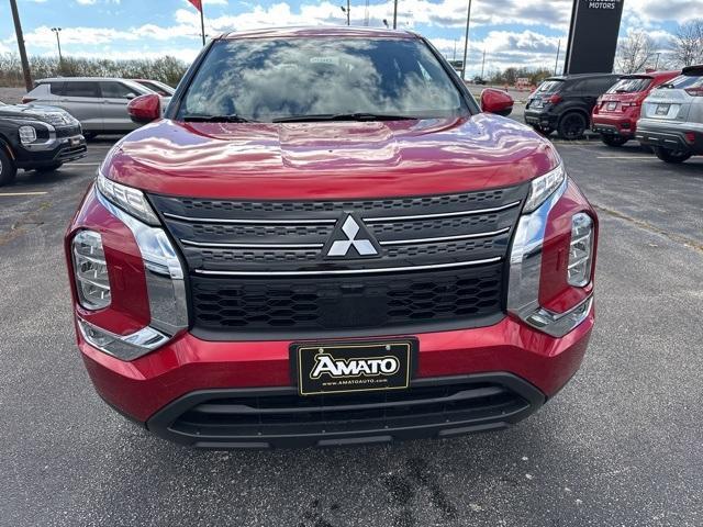 new 2024 Mitsubishi Outlander car, priced at $32,955