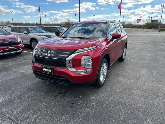 new 2024 Mitsubishi Outlander car, priced at $32,955