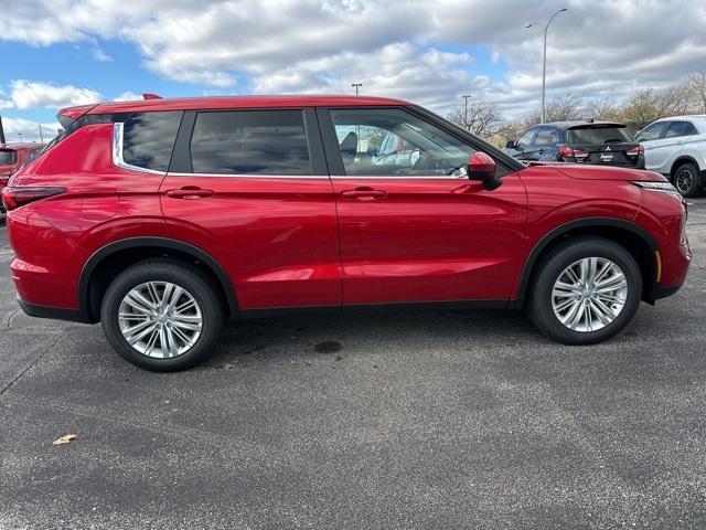 new 2024 Mitsubishi Outlander car, priced at $32,955