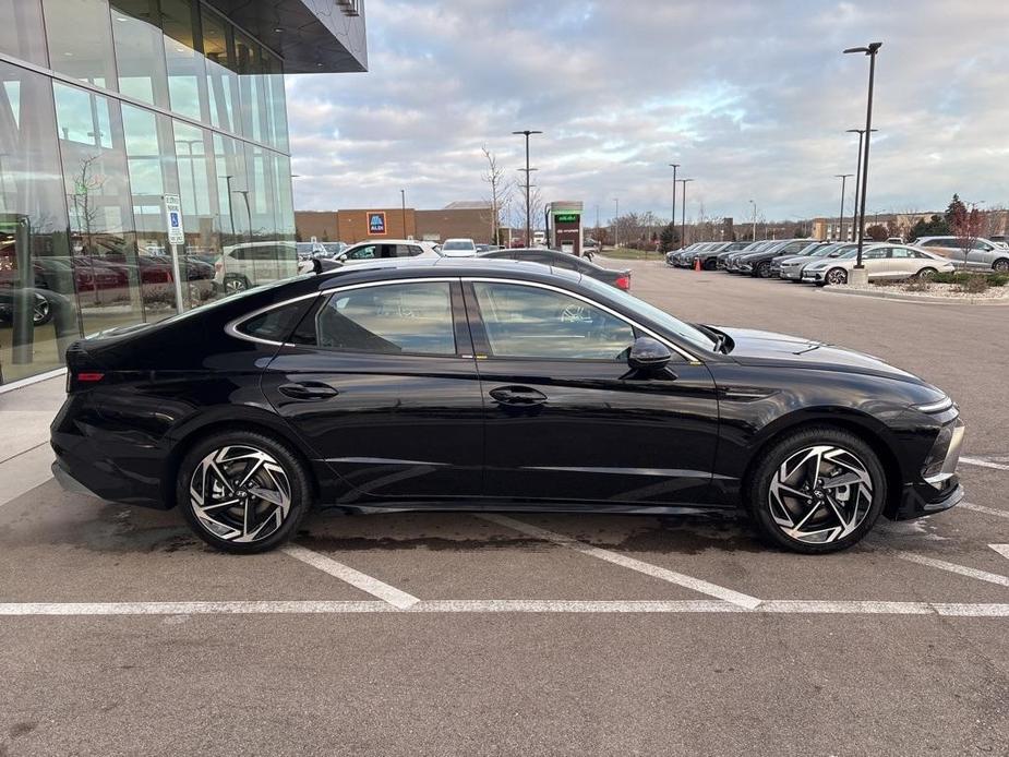 new 2025 Hyundai Sonata car, priced at $32,675