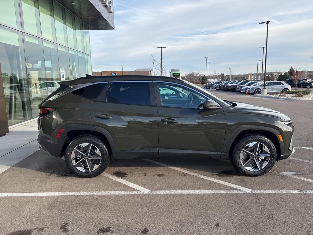 new 2025 Hyundai Tucson car, priced at $33,570