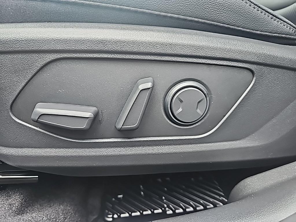 new 2026 Hyundai TUCSON Hybrid car, priced at $41,031