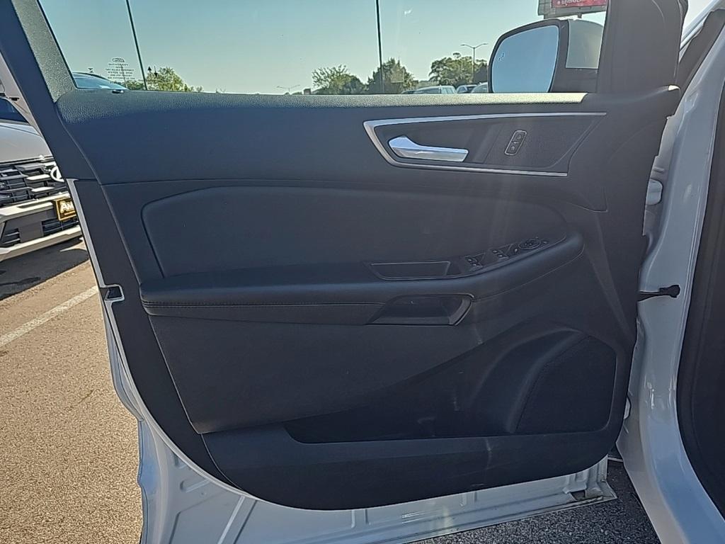 used 2023 Ford Edge car, priced at $21,887