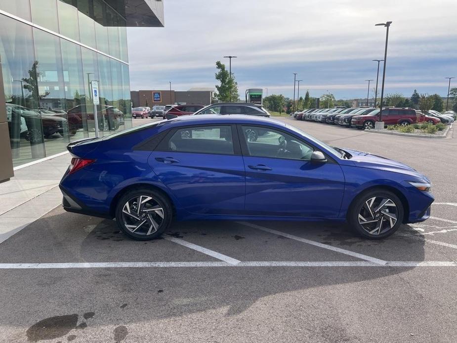 new 2025 Hyundai Elantra HEV car, priced at $27,520