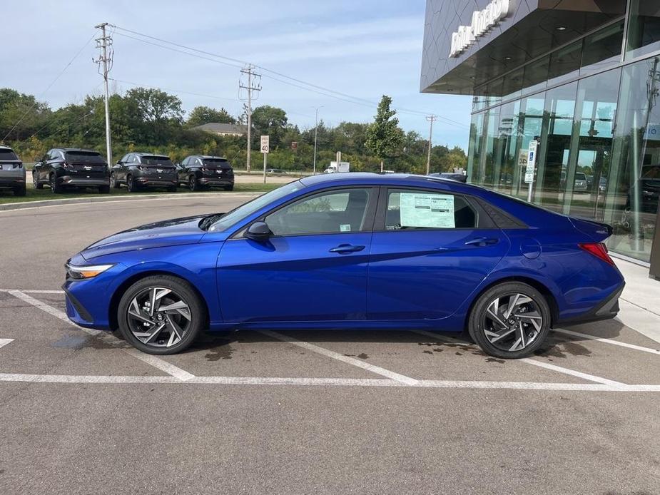 new 2025 Hyundai Elantra HEV car, priced at $27,520