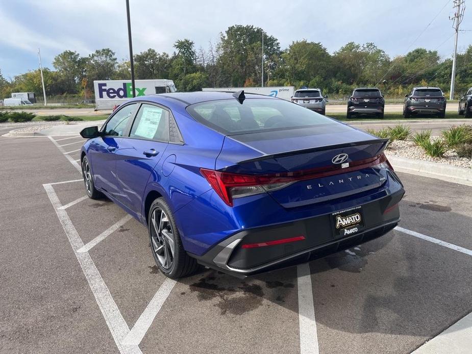 new 2025 Hyundai Elantra HEV car, priced at $27,520