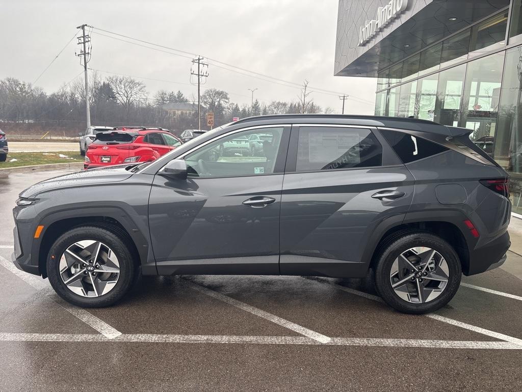 new 2025 Hyundai Tucson car, priced at $33,570