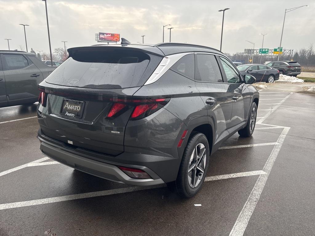 new 2025 Hyundai Tucson car, priced at $33,570