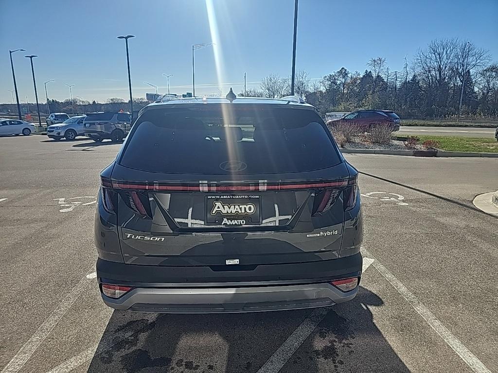 new 2026 Hyundai TUCSON Hybrid car, priced at $40,649