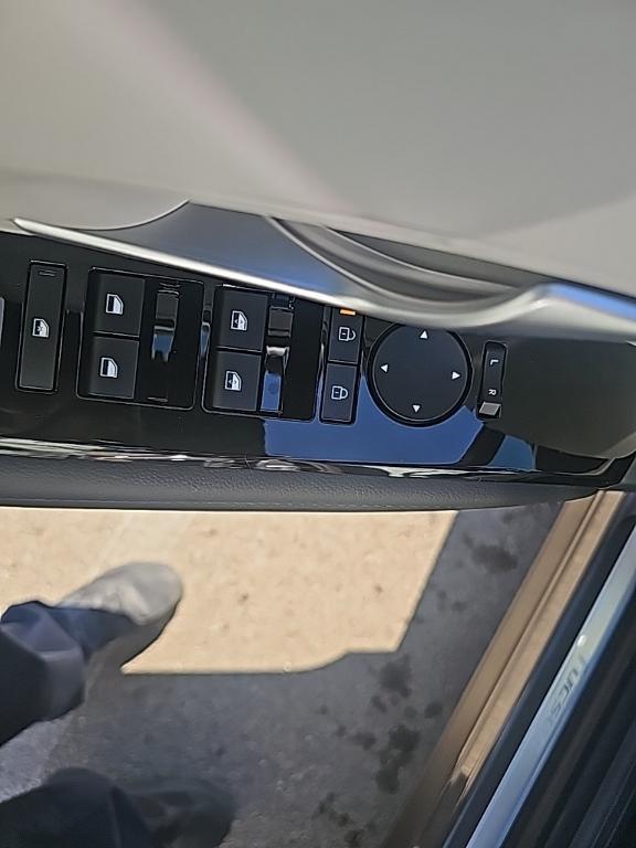 new 2026 Hyundai TUCSON Hybrid car, priced at $40,649