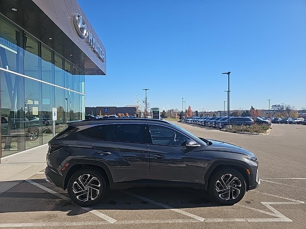 new 2026 Hyundai TUCSON Hybrid car, priced at $40,649