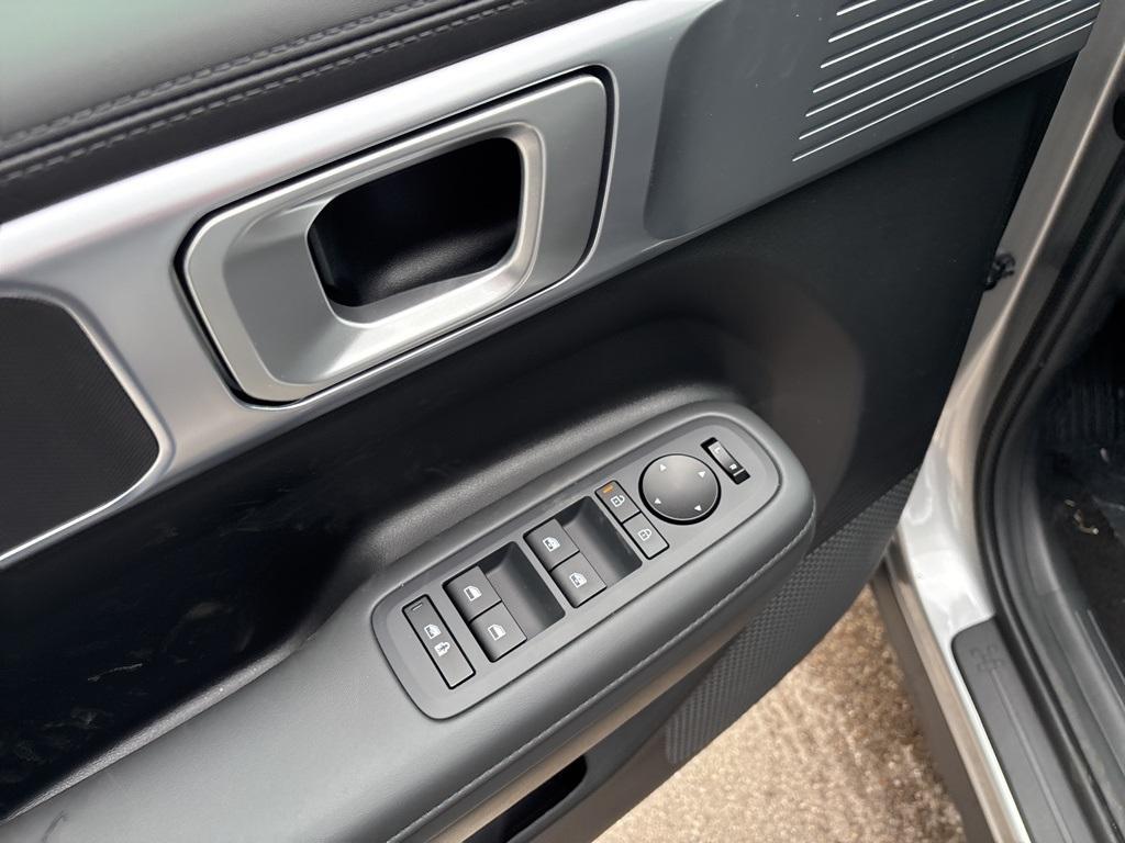 new 2025 Hyundai Santa Fe car, priced at $40,240