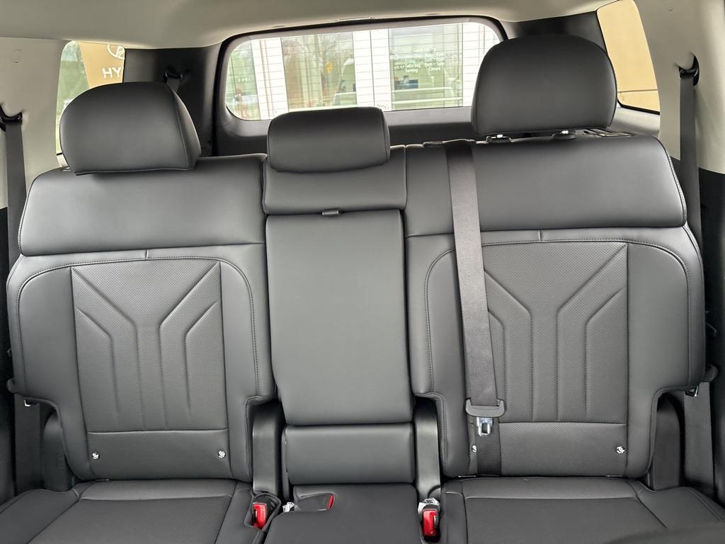 new 2025 Hyundai Santa Fe car, priced at $40,240