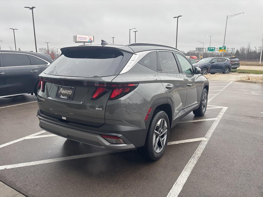 new 2025 Hyundai Tucson car, priced at $33,570