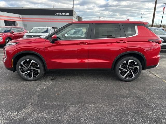 new 2024 Mitsubishi Outlander car, priced at $38,610