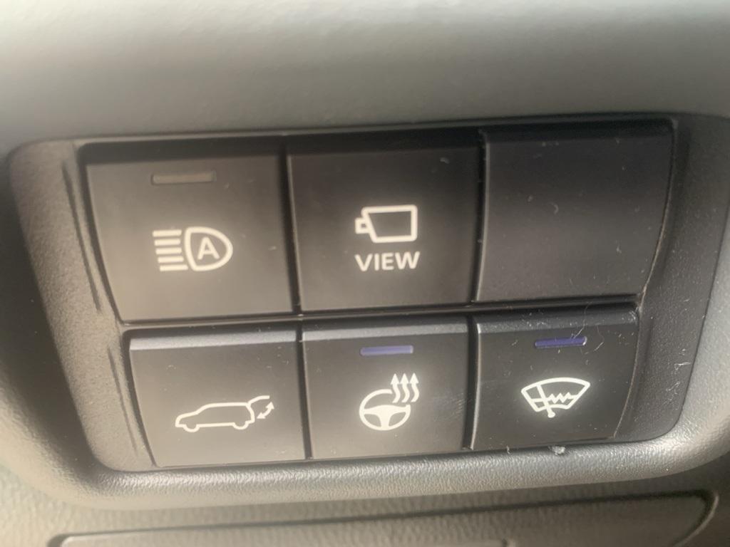 used 2021 Toyota Highlander car, priced at $40,993