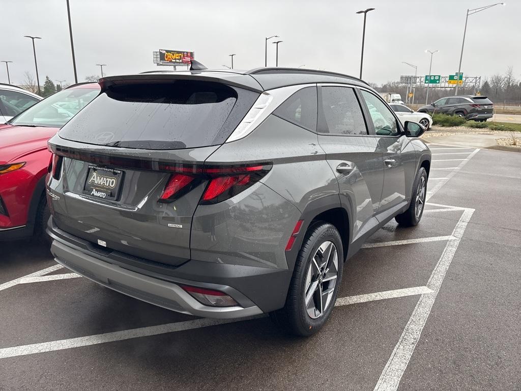 new 2025 Hyundai Tucson car, priced at $33,570