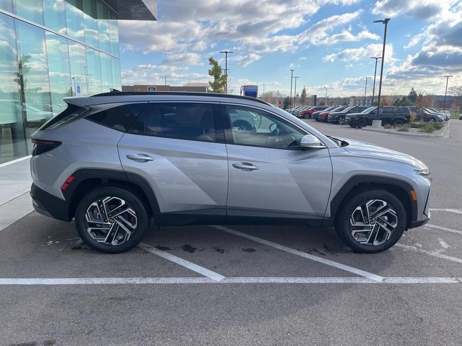 new 2025 Hyundai Tucson Hybrid car, priced at $42,136