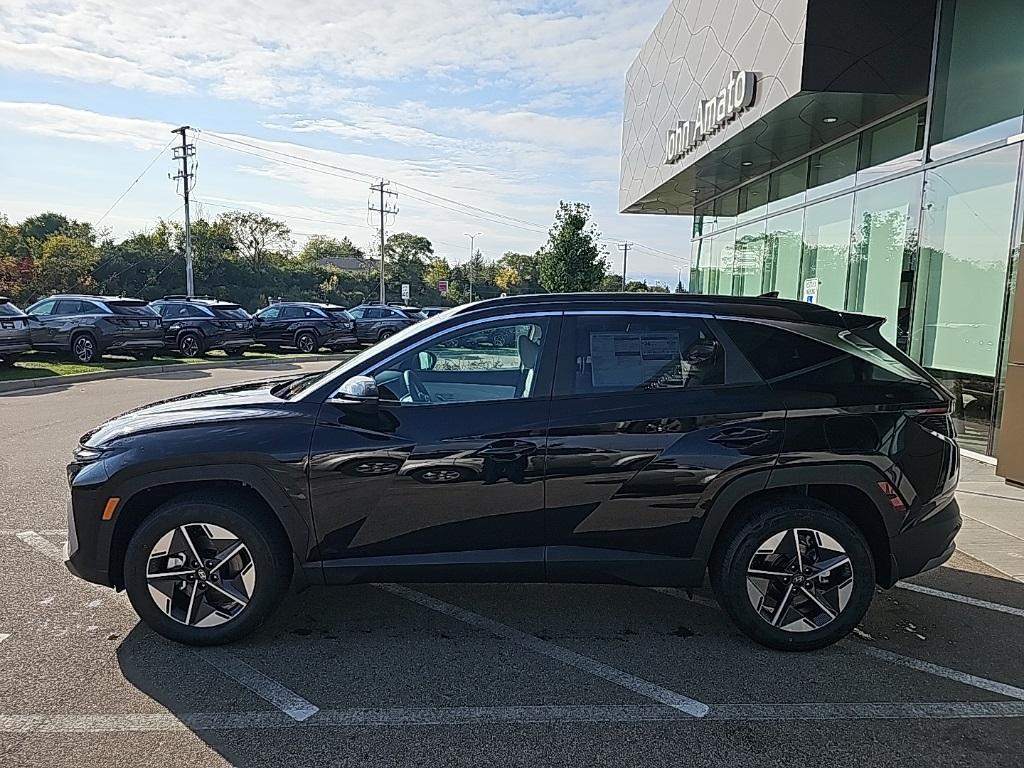 new 2026 Hyundai TUCSON Hybrid car, priced at $33,398