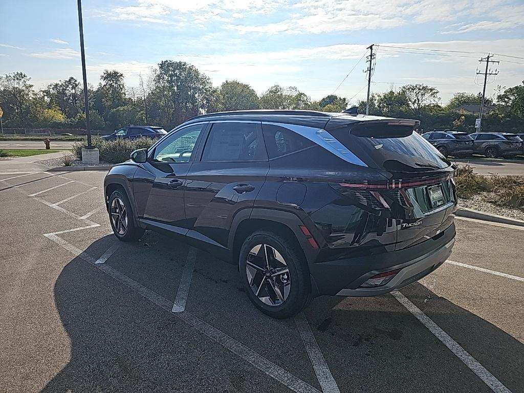 new 2026 Hyundai TUCSON Hybrid car, priced at $33,398