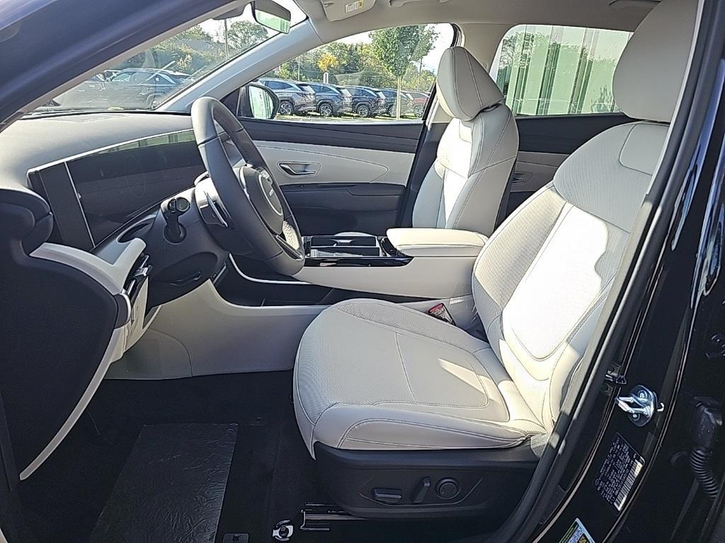 new 2026 Hyundai TUCSON Hybrid car, priced at $33,398
