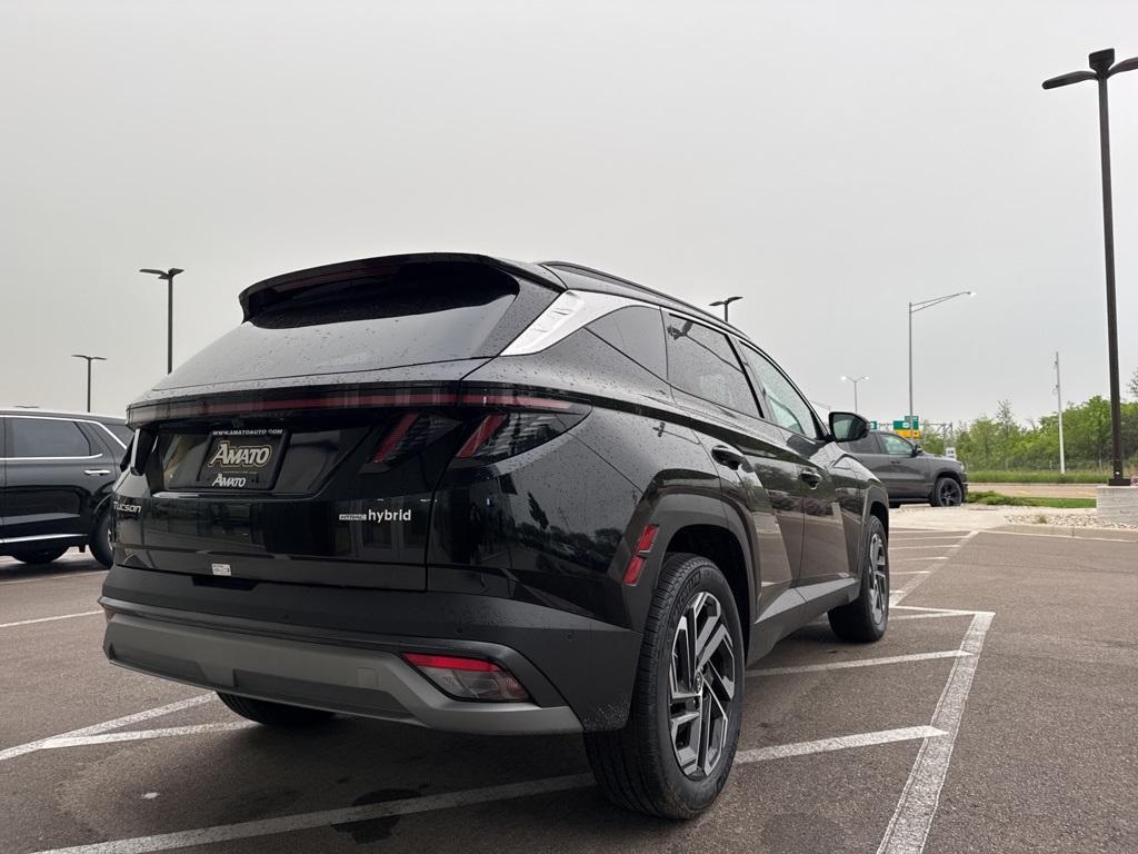 new 2025 Hyundai TUCSON Hybrid car, priced at $42,586