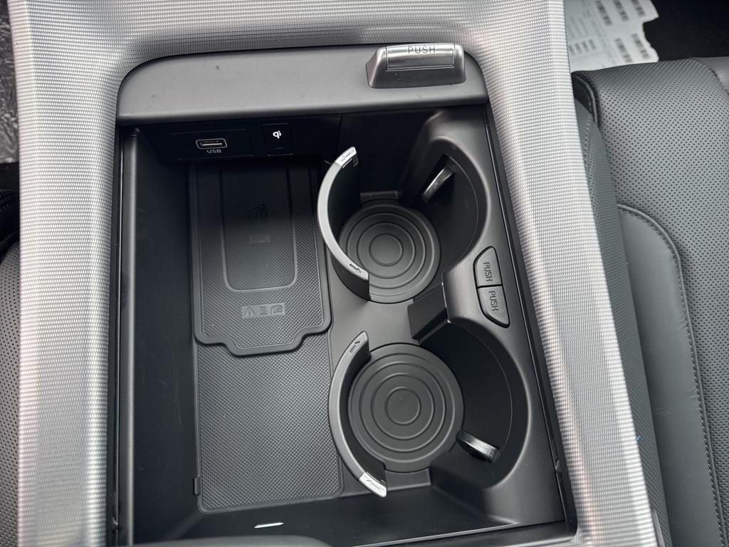 new 2025 Hyundai Palisade car, priced at $54,057