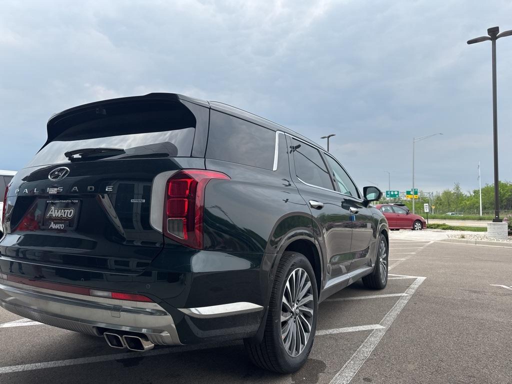new 2025 Hyundai Palisade car, priced at $54,057
