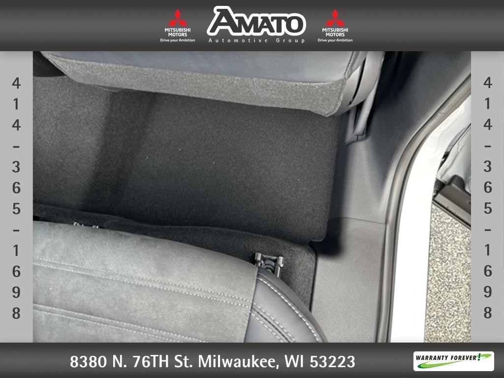 new 2025 Mitsubishi Outlander car, priced at $40,285